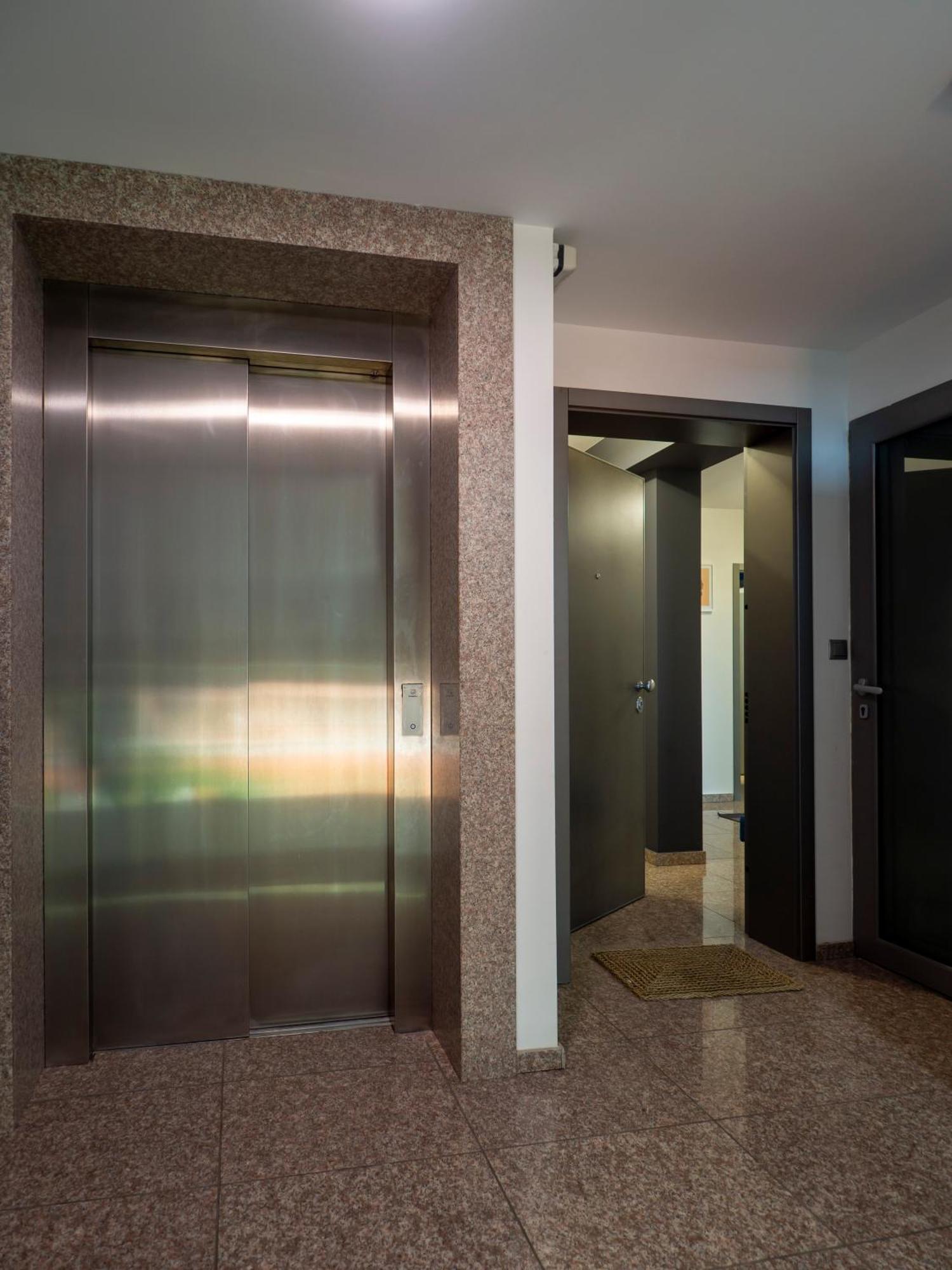 Vertigo2 Huge Apartment 2 Bedrooms Balcony Parking 索菲亞 外观 照片